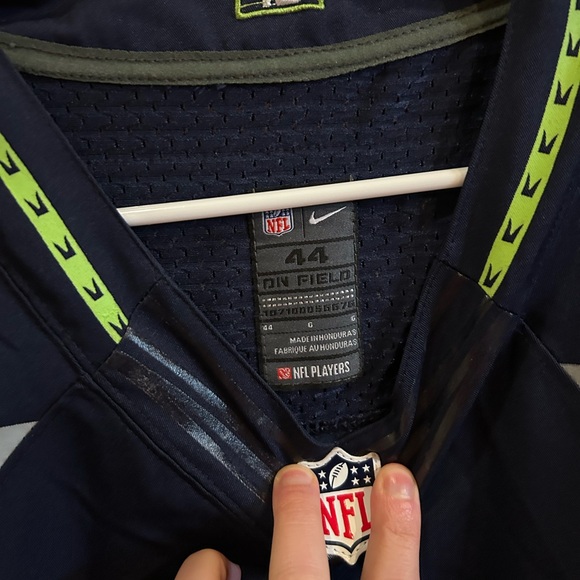 Seattle Seahawks Jersey - Picture 5 of 6